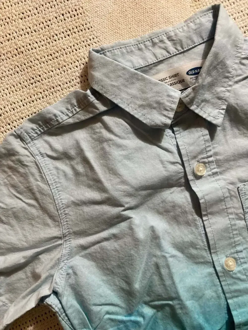 Old Navy The Classic Shirt Dip-Dye Blue Short Sleeve Button-Up Boys